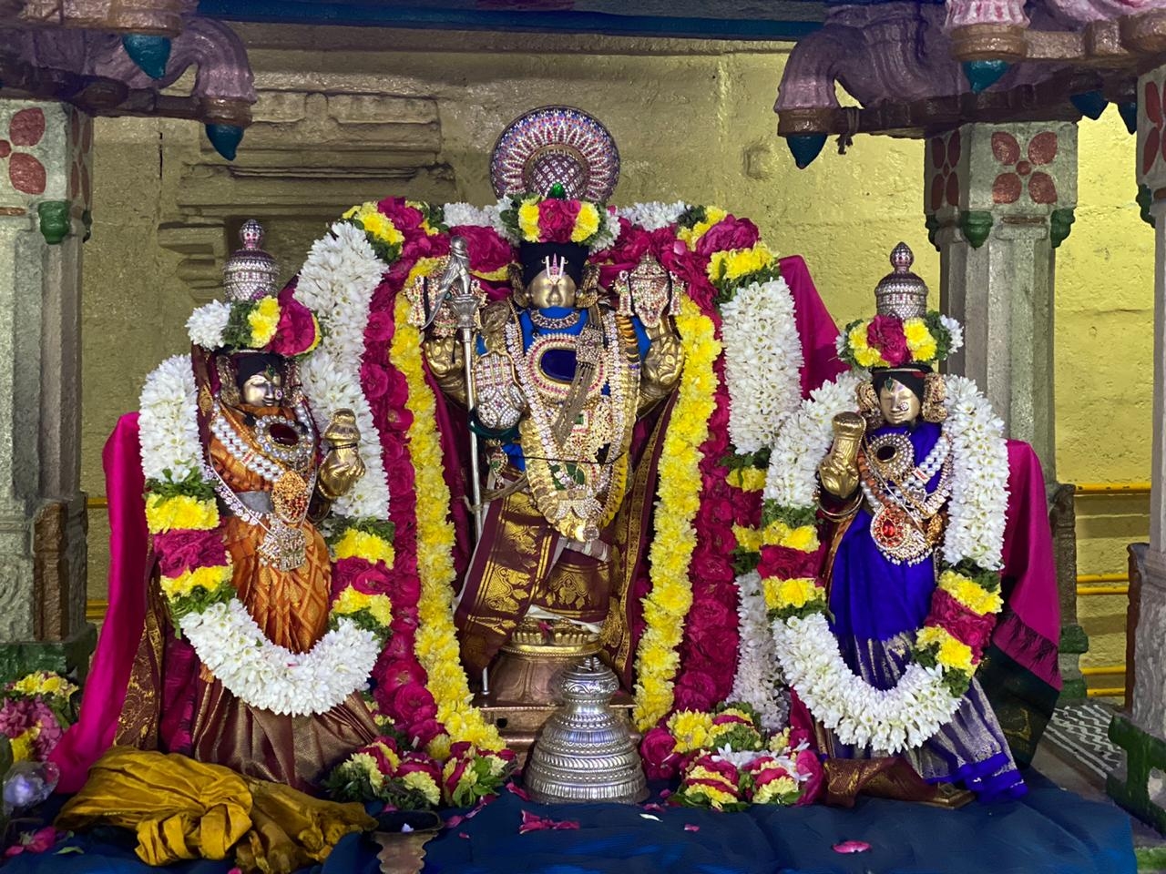 திருக்கோவலூர் - திரு அத்யயன உத்ஸவம் - திருவாய்மொழித்திருநாள் 7,8, சாற்றுமறை - நம்மாழ்வார் திருவடிதொழல்
